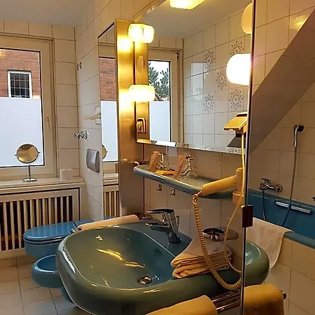 Hotel Villa Verde فندق دوسلدورف